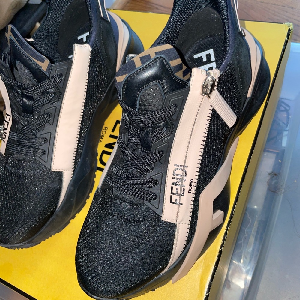 FENDI FLOW SNEAKER
